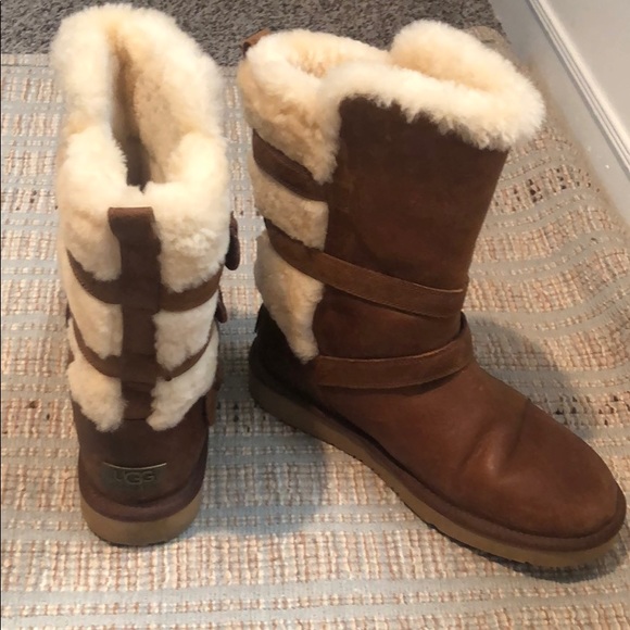 UGG tan women’s fur lined boots - final sale - Picture 11 of 13